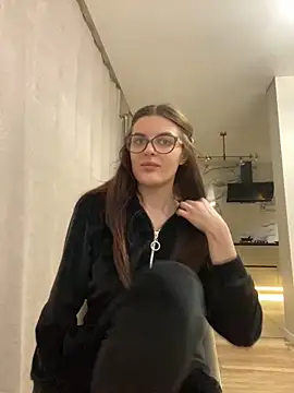 Snapshot of little_belucci chatting on 30, 1, 2025 little belucci online show from 30, 1, 2025