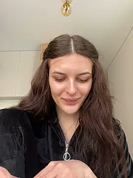 Snapshot of little_belucci chatting on 21, 2, 2025 little belucci online show from 21, 2, 2025