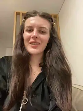 Snapshot of little_belucci chatting on 23, 2, 2025 little belucci online show from 23, 2, 2025