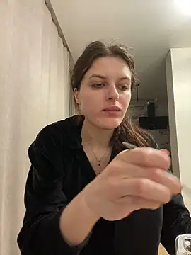 Snapshot of little_belucci chatting on 11, 3, 2025 little belucci online show from 11, 3, 2025