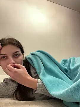 Snapshot of little_belucci chatting on 2, 10, 2025 little belucci online show from 2, 10, 2025