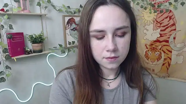 VeryVeryVeryShy  online show from 11, 4, 2026