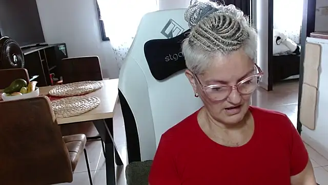 bety-cum2 online show from 3, 2, 2026