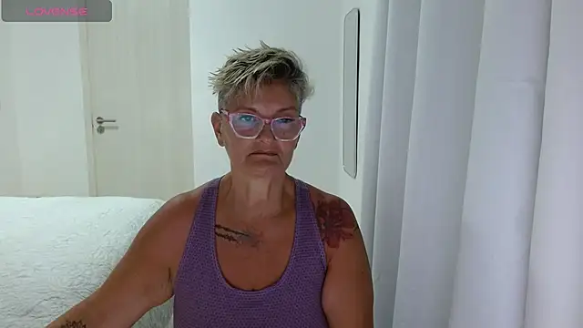 bety-cum2 online show from 14, 5, 2026