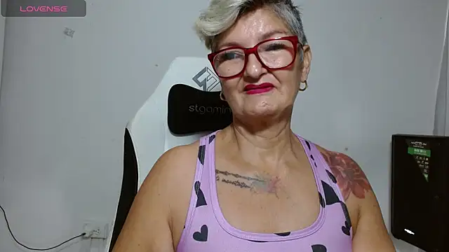 bety-cum2 online show from 13, 6, 2026