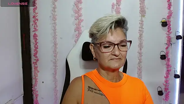 bety-cum2 online show from 28, 6, 2026