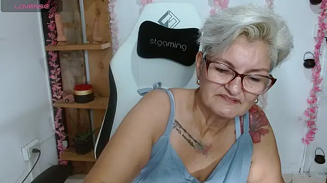 bety-cum2 online show from 20, 7, 2026