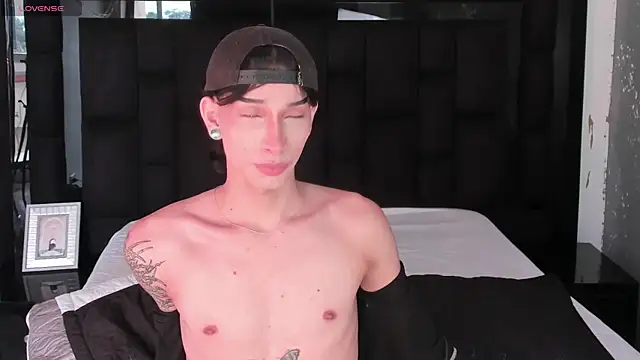 AndyWiilliams online show from 28, 2, 2025