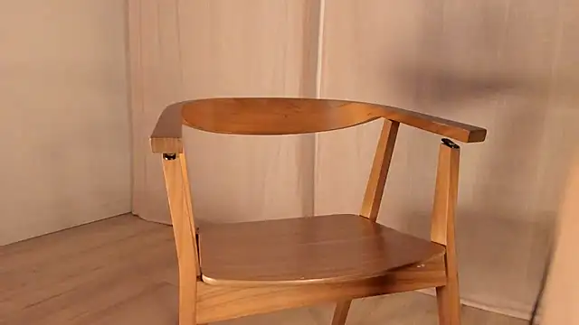 hee jeen online show from 15, 3, 2025