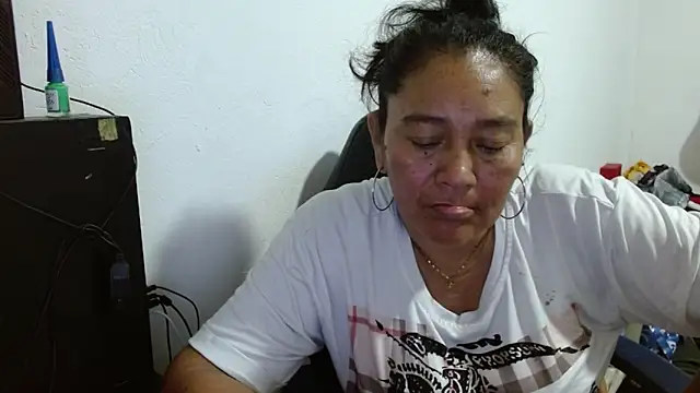 katia mature online show from 28, 4, 2026