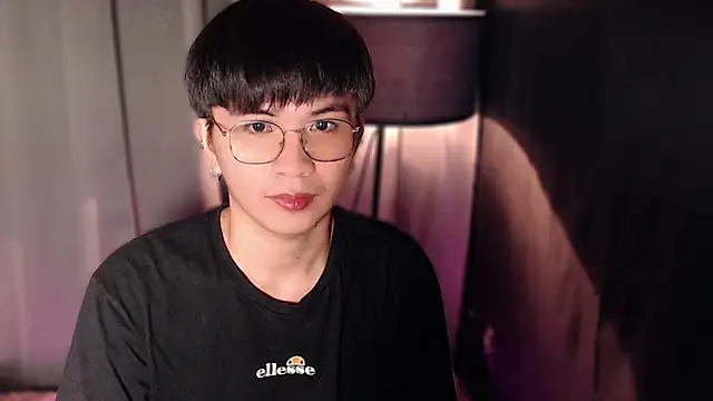 Sexy Handsome Drex online show from 25, 2, 2025