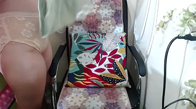 Skinny regie99xxx online show from 26, 2, 2025