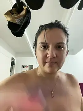 SWEETLILY18 online show from 18, 1, 2025