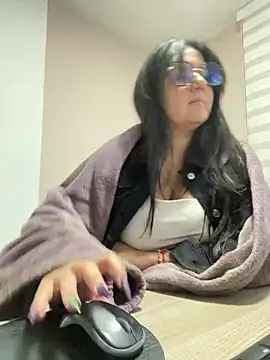 SWEETLILY18 online show from 20, 1, 2025