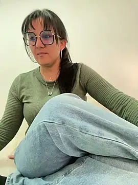 SWEETLILY18 online show from 27, 1, 2025