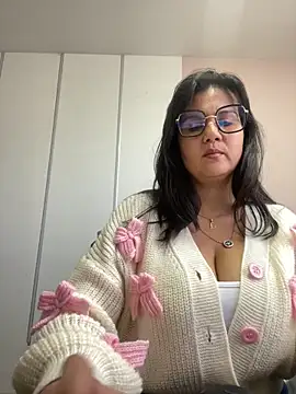 SWEETLILY18 online show from 6, 2, 2025