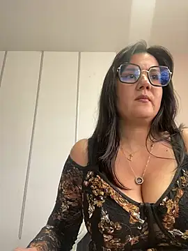 SWEETLILY18 online show from 8, 2, 2025