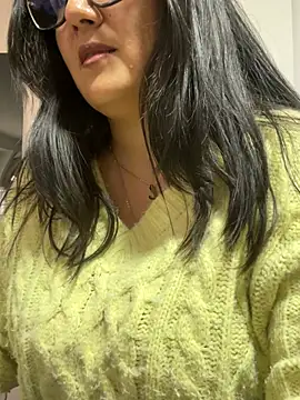 SWEETLILY18 online show from 9, 2, 2025