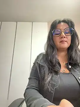 SWEETLILY18 online show from 19, 2, 2025