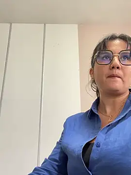 SWEETLILY18 online show from 24, 2, 2025