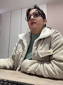 SWEETLILY18 online show from 14, 3, 2025