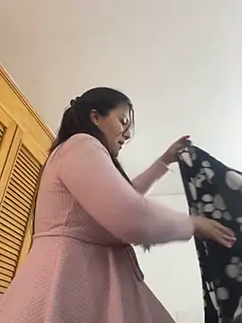 SWEETLILY18 online show from 16, 9, 2025