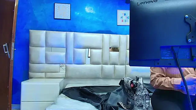 leon gaby online show from 23, 2, 2025