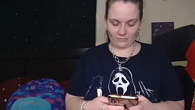 Snapshot of ToxicLilly chatting on 9, 11, 2025 ToxicLilly online show from 9, 11, 2025
