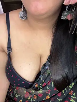 Zoya Varma004 online show from 11, 3, 2026