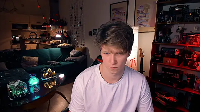 Breston Sweet online show from 28, 12, 2024