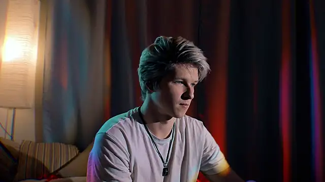 Breston Sweet online show from 28, 9, 2025