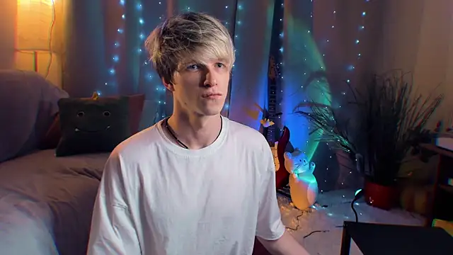 Breston Sweet online show from 15, 4, 2026