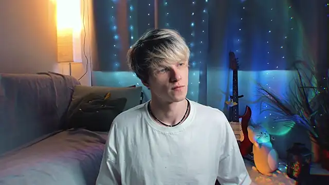 Breston Sweet online show from 22, 4, 2026