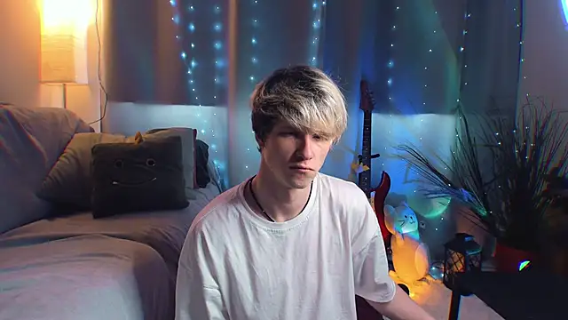 Breston Sweet online show from 25, 4, 2026