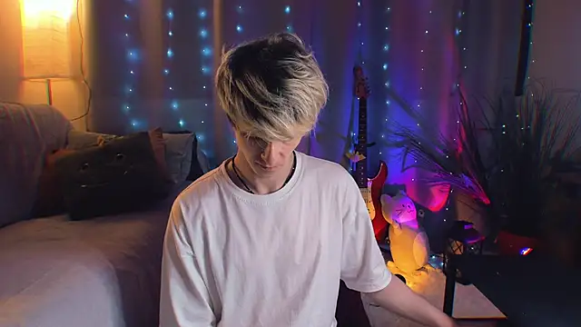 Breston Sweet online show from 25, 4, 2026