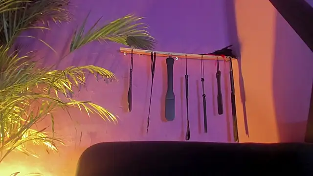 isa kiss online show from 23, 4, 2026