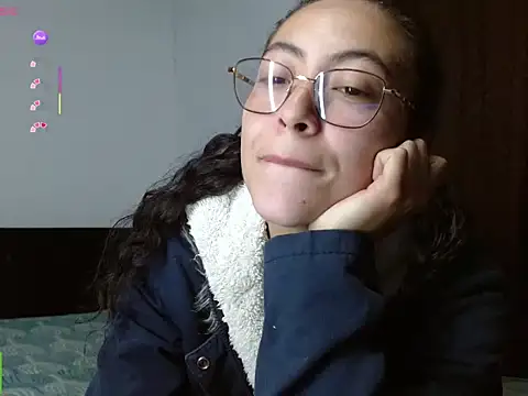 Olivia Bright online show from 17, 5, 2026