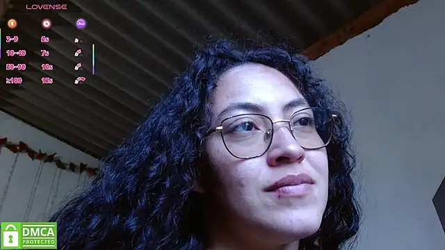 Snapshot of Olivia_Bright chatting on 28, 7, 2026 Olivia Bright online show from 28, 7, 2026