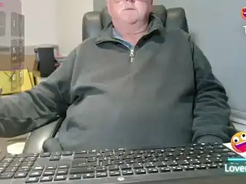Snapshot of bigbadjon69 chatting on 7, 6, 2026 bigbadjon69 online show from 7, 6, 2026