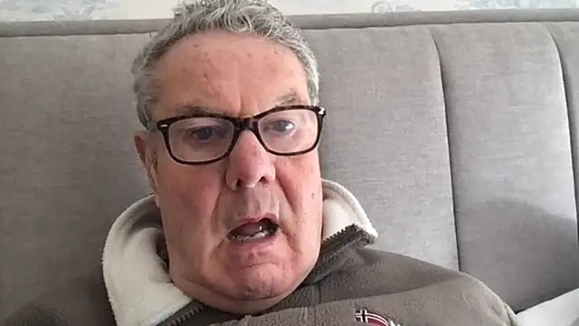 Snapshot of Oldpistolpete chatting on 19, 11, 2025 Oldpistolpete online show from 19, 11, 2025