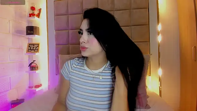 Victoria adaams online show from 20, 4, 2026