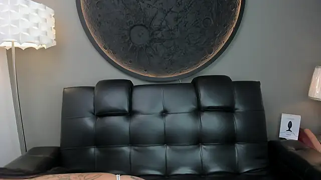 miss vaiolette online show from 22, 2, 2025