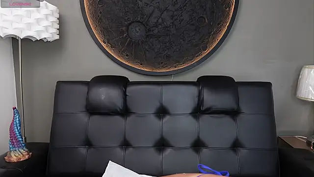 miss vaiolette online show from 27, 4, 2026