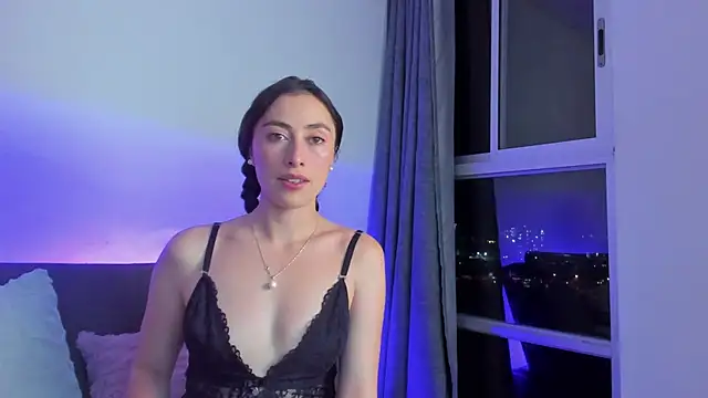 Amatiista online show from 5, 10, 2025