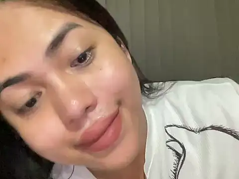 Snapshot of BigDominaMia chatting on 21, 5, 2026 BigDominaMia online show from 21, 5, 2026