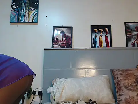 CandyLovesU2 online show from 7, 2, 2025