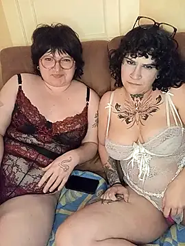 Snapshot of callmelouve chatting on 1, 3, 2026 callmelouve online show from 1, 3, 2026