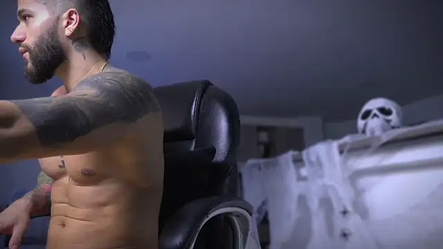 Frank Farrell online show from 28, 10, 2025