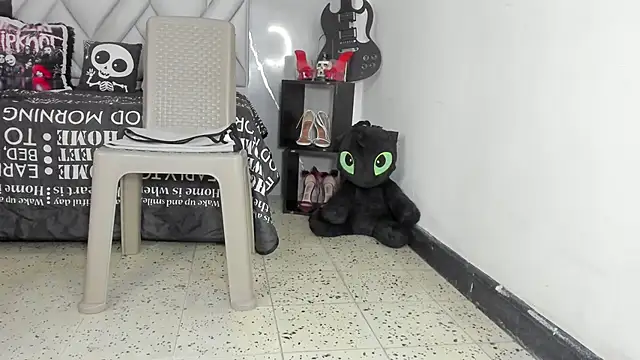 MirandaHaguen online show from 28, 4, 2026