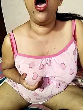 Snapshot of tharu_sweet chatting on 16, 3, 2025 tharu sweet online show from 16, 3, 2025